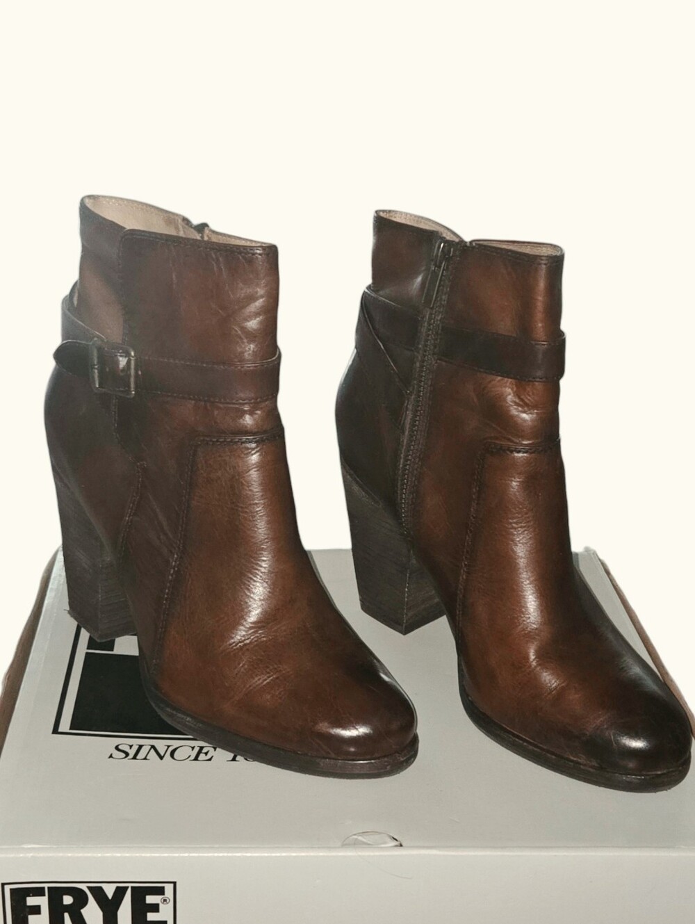 FRYE Patty Riding Bootie Leather Belted Buckle Redwood Brown